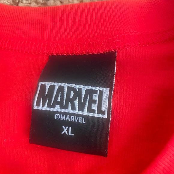 NEW Universal Studios Marvel The Amazing Spiderman Jersey Adult XL Red Blue - Picture 4 of 10